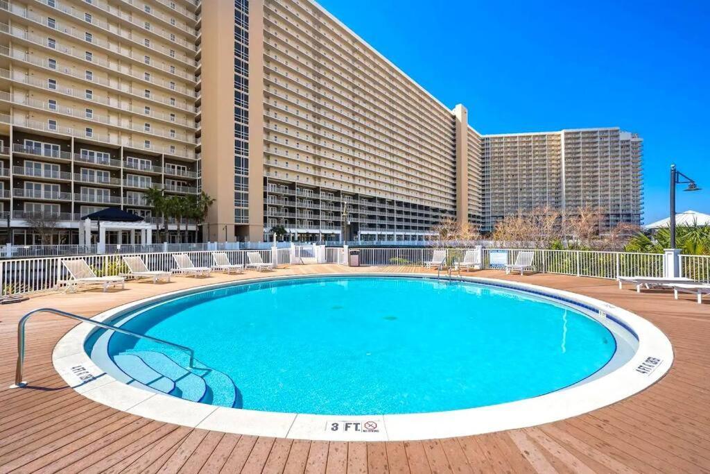 Villa Beachfront,5pools,2hottubs,pickleball,gym,jetskis